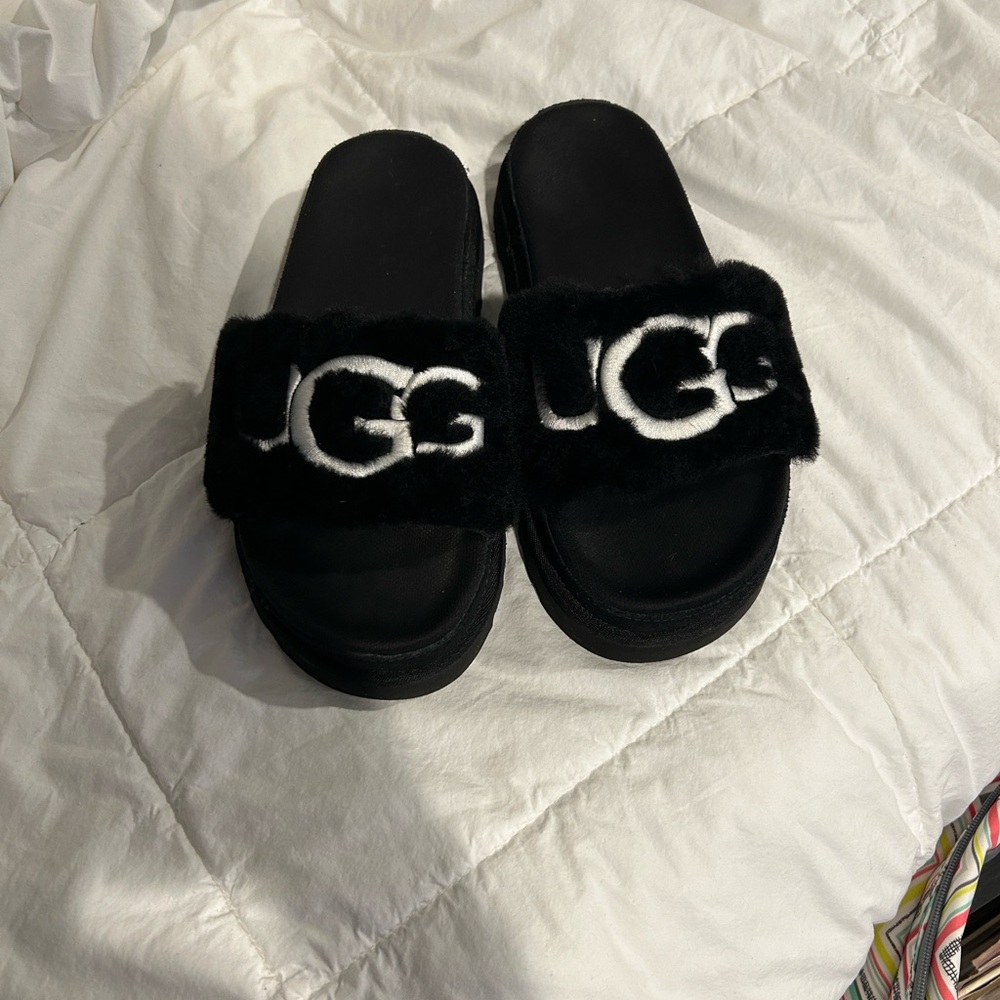 UGG Laton Fur Slides